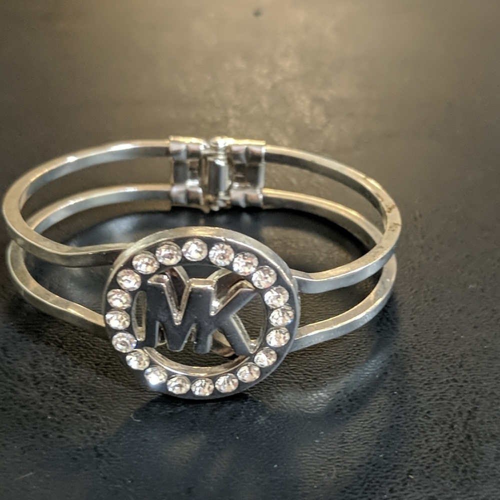 Michael Kors Hinged Bracelet